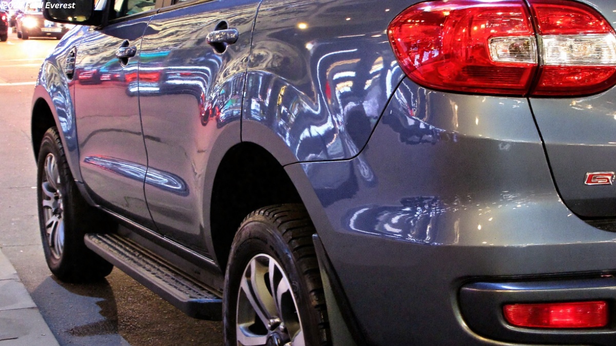 2025 Ford Everest, 2025 Ford Everest photos, 2025 Ford Everest images